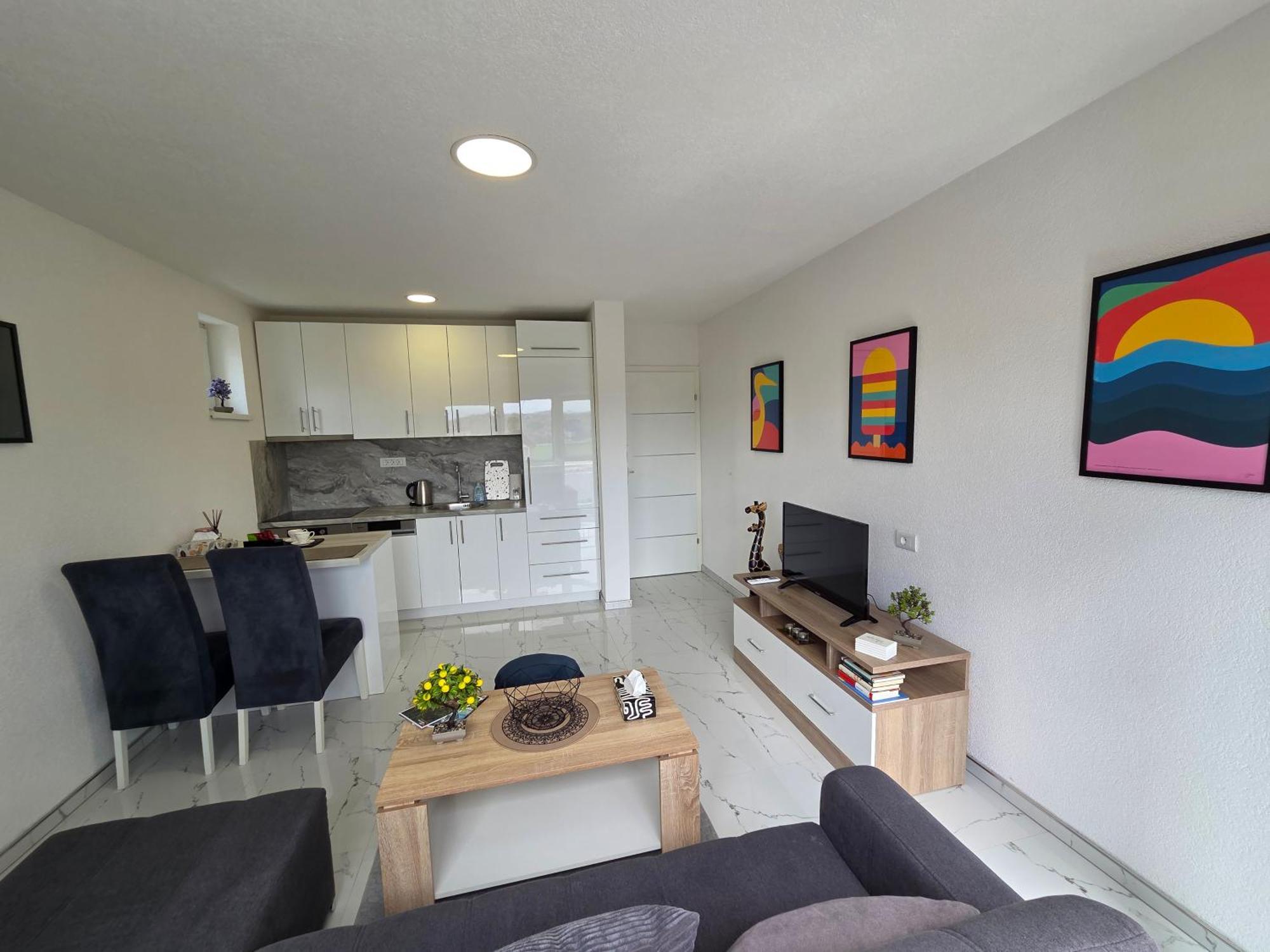 Apartment Pulse